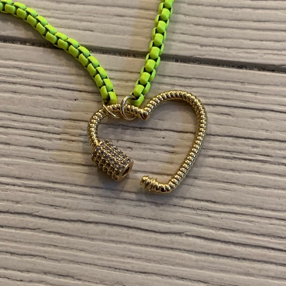 New Melania Clara design by Alexa Rae Gold Mariela Necklace. - Picture 4 of 4